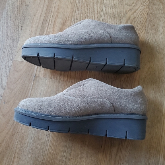 Clark's Airabell Sky Beige slip on size 9 women's shoes - Picture 4 of 5